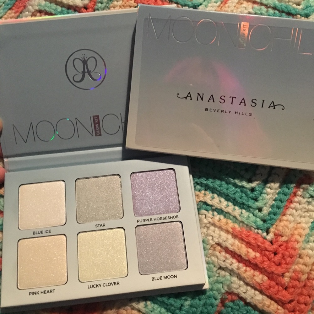 ABH moonchild highlight palette